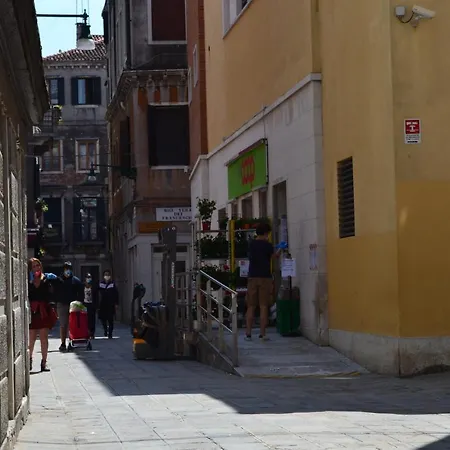 Ca Dei Nizioleti Apartment *
